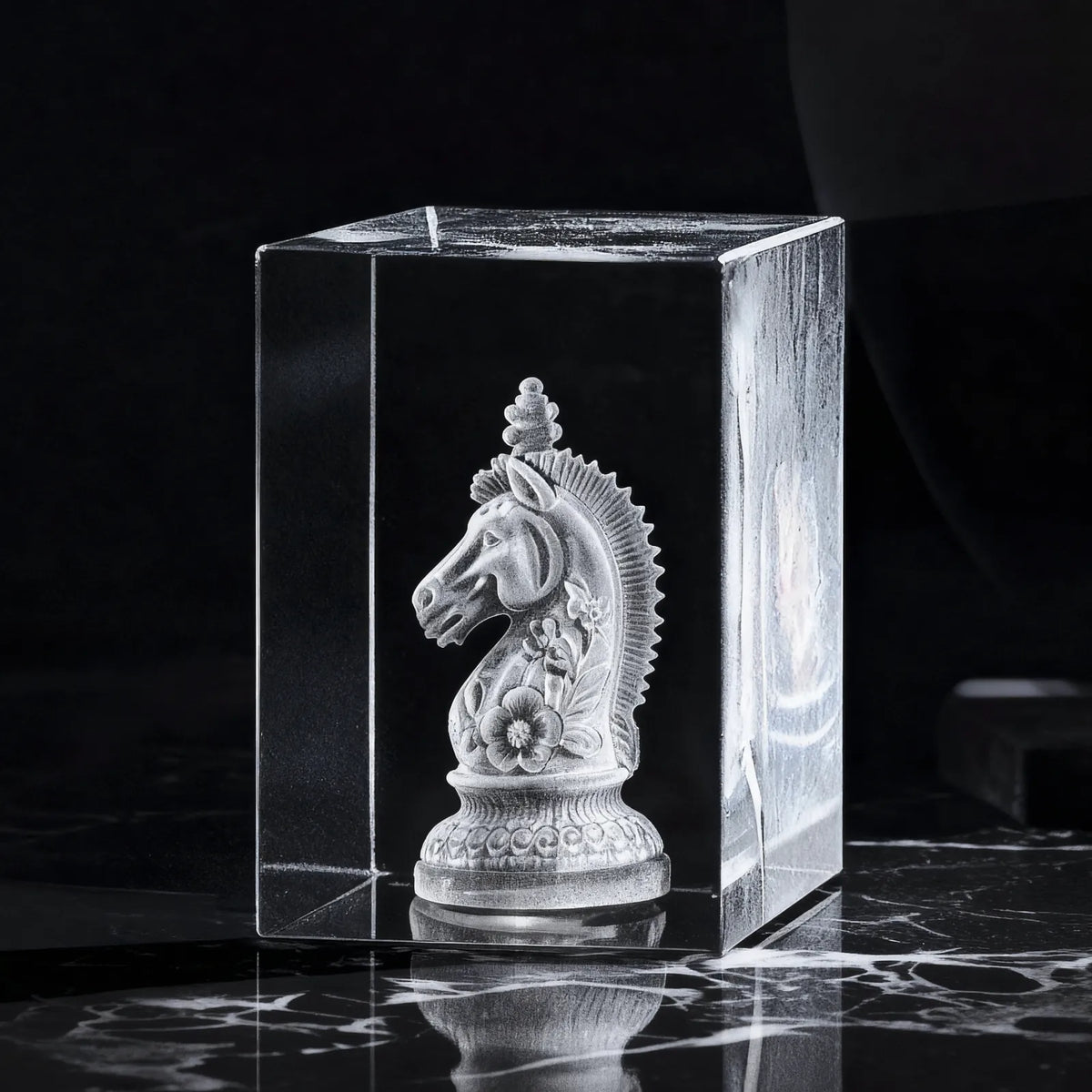 【未使用・箱あり】 クリスタルプレート 18cm クリスタルトロフィー《XC-PO-0108_Dサイズ》(高さ：15.0cm 幅：5.7cm